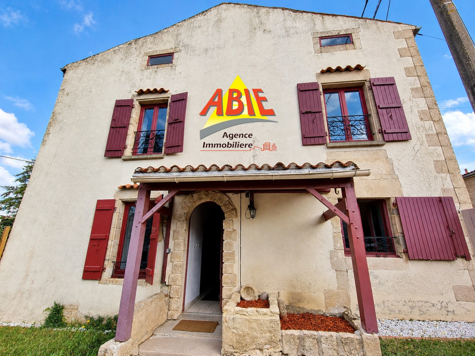 Maison 5 pièces 105 m² · à Saint-Pompain · 105 m² · 162 700 €