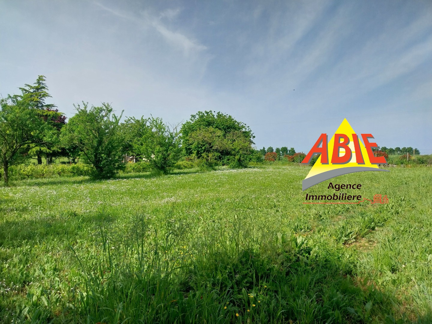Terrain constructible proche de Niort