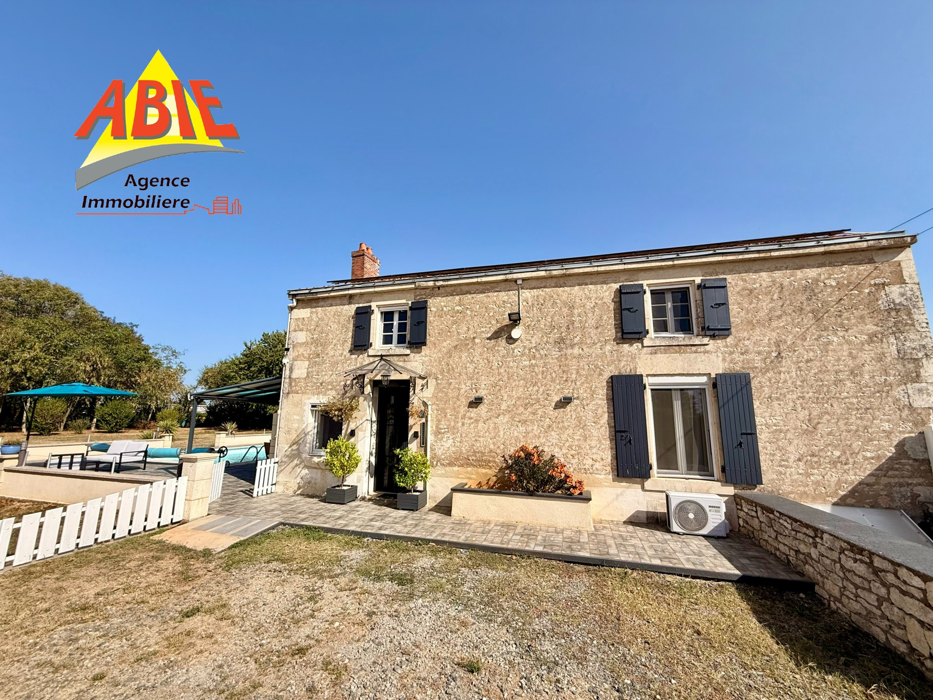Environnement privilégié pour cette maison 4 chambres avec p