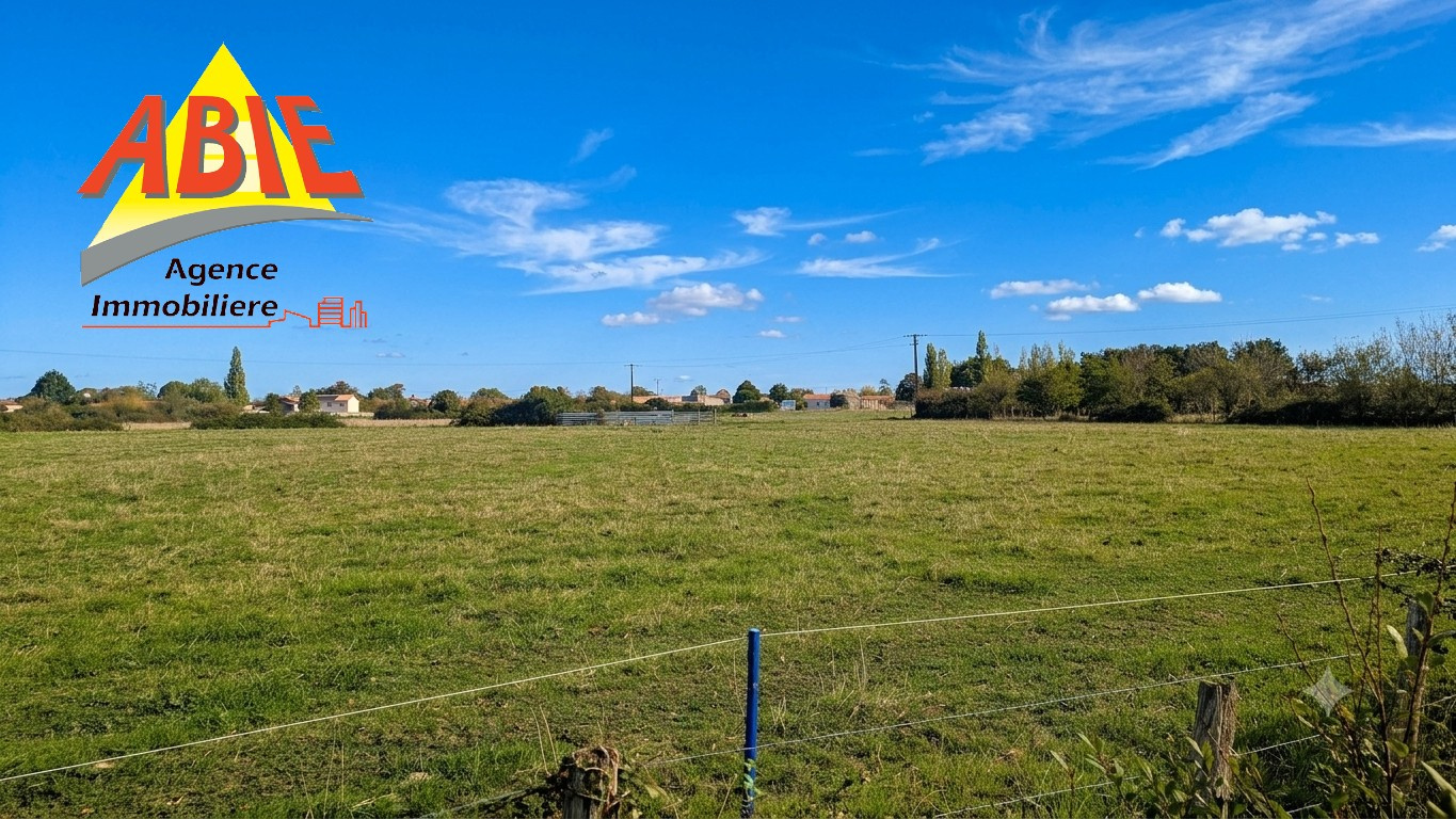 VIX 85 : 4 terrains à bâtir de 1 000 m2